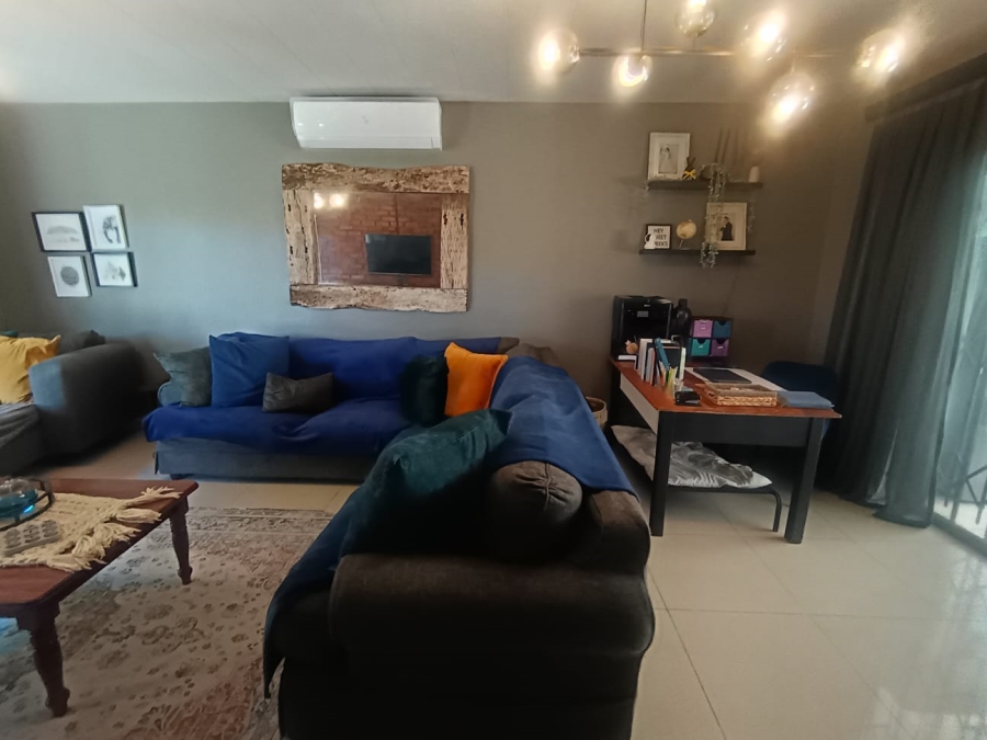 4 Bedroom Property for Sale in Hillcrest Northern Cape